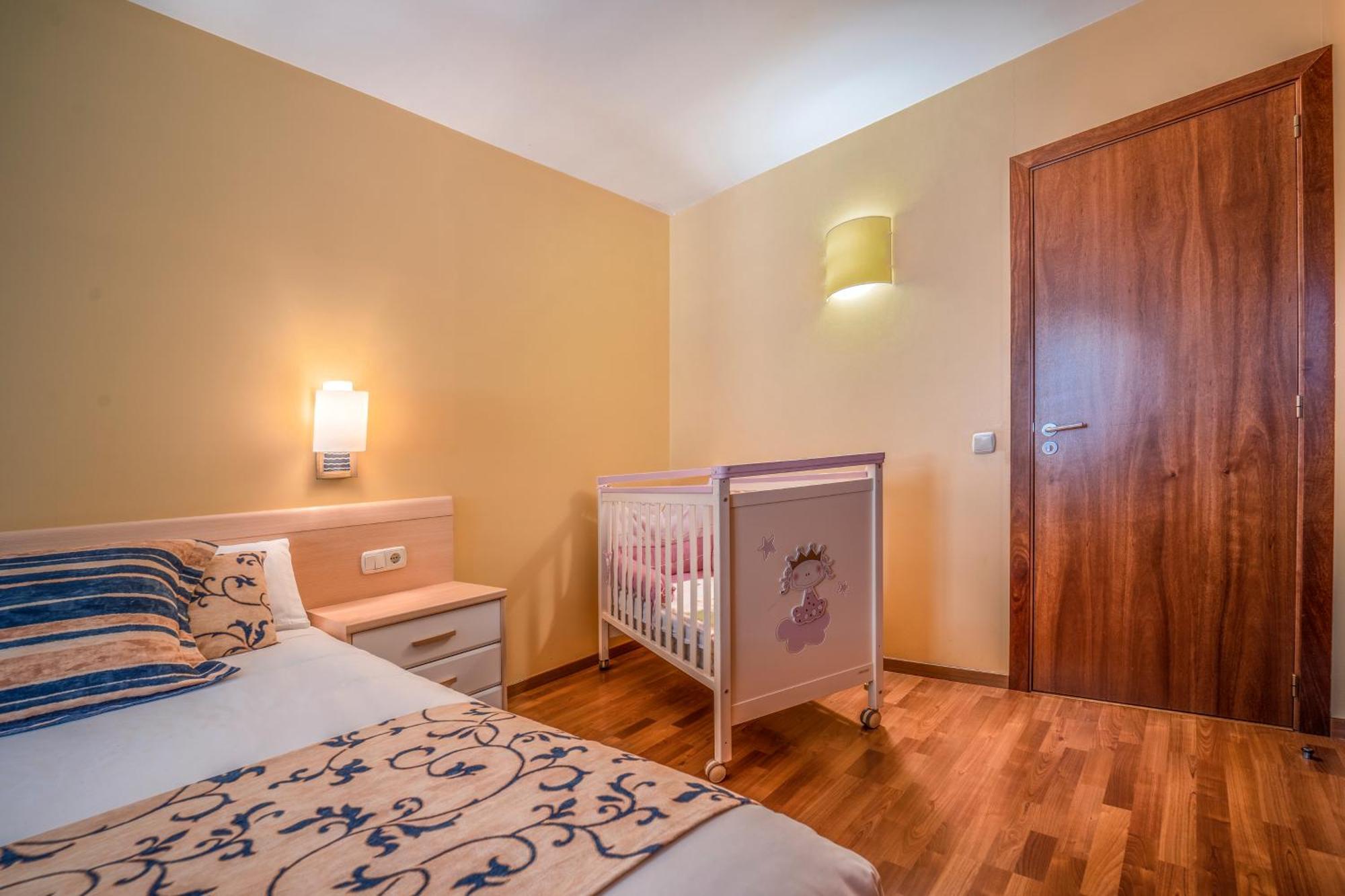 Apartaments Del Meligar Ενκάμπ Δωμάτιο φωτογραφία